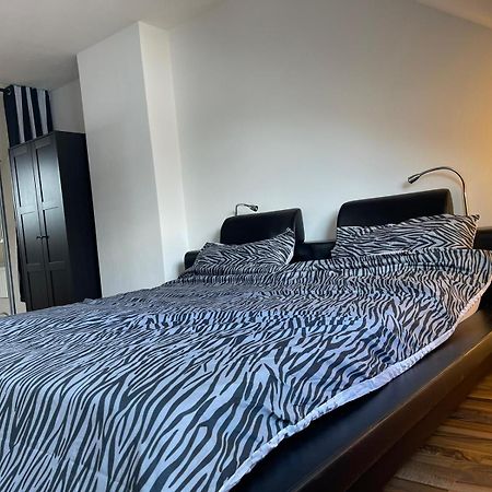 Luxurioeses Zimmer 10Min Zum Universitaet קאסל מראה חיצוני תמונה