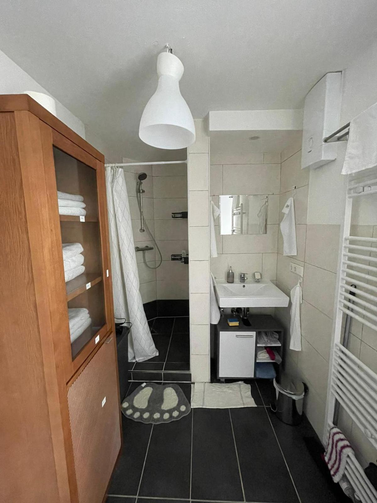 Luxurioeses Zimmer 10Min Zum Universitaet קאסל מראה חיצוני תמונה