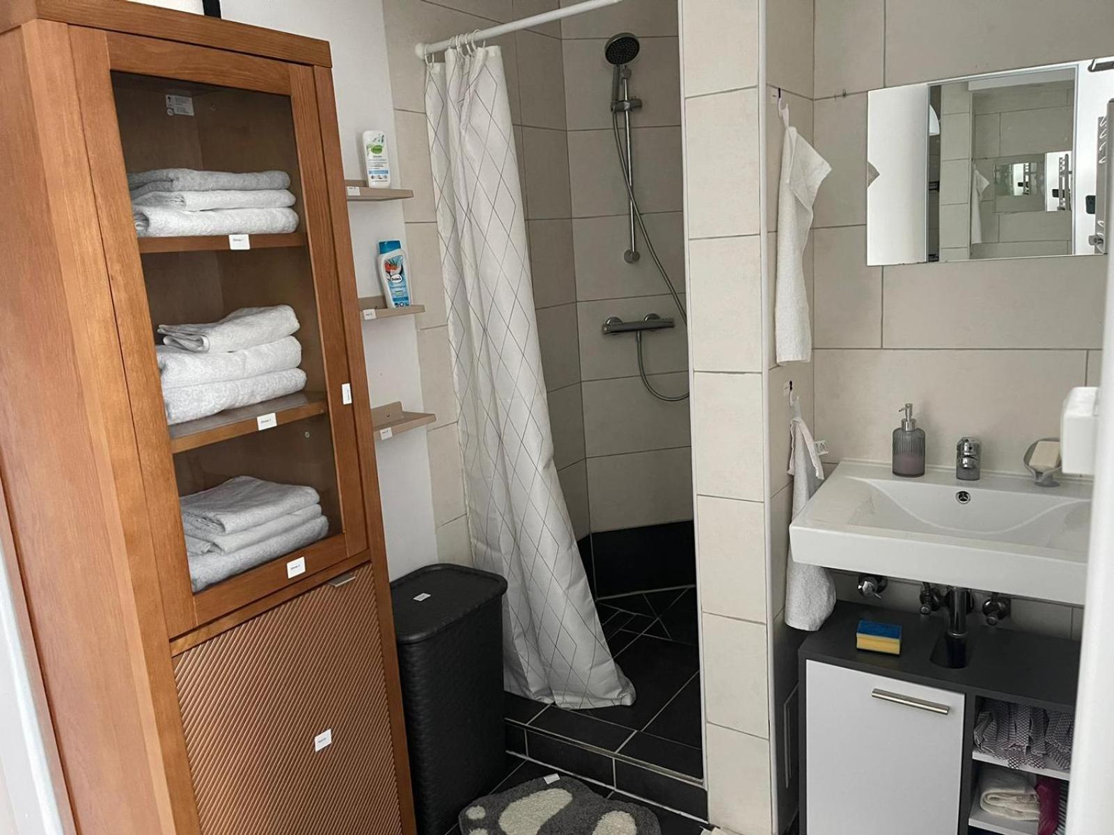 Luxurioeses Zimmer 10Min Zum Universitaet קאסל מראה חיצוני תמונה