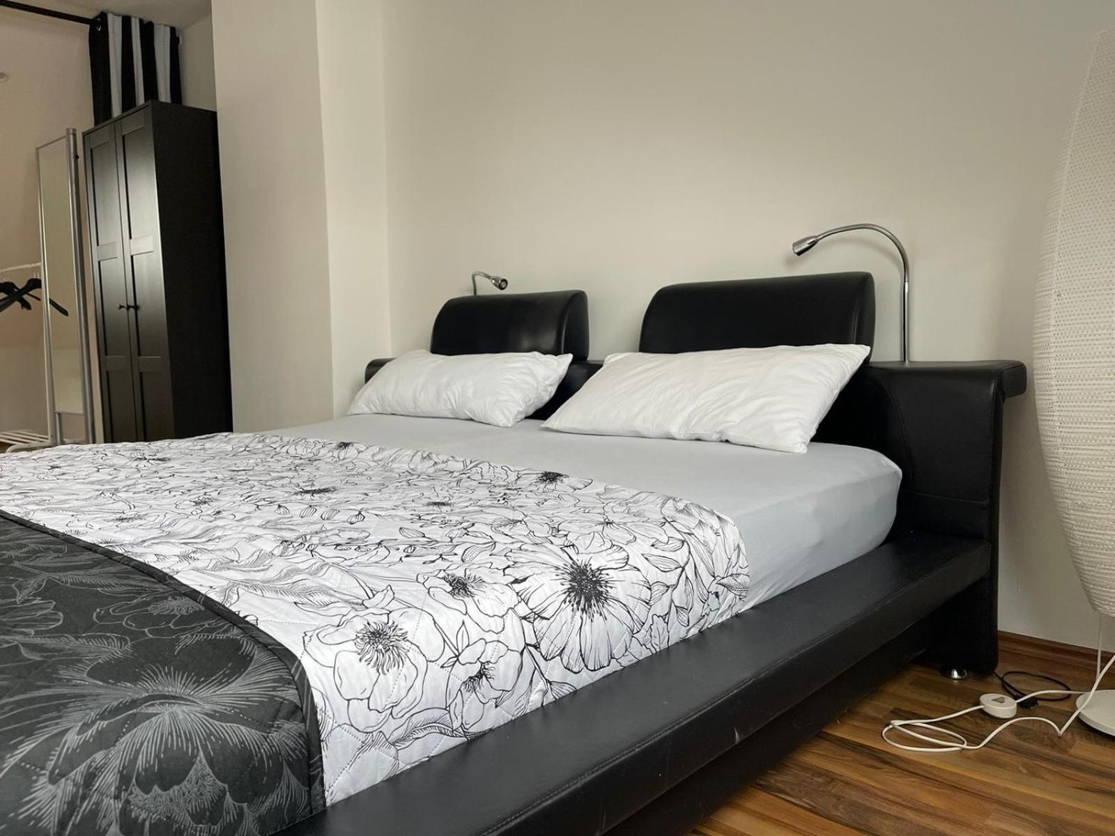 Luxurioeses Zimmer 10Min Zum Universitaet קאסל מראה חיצוני תמונה